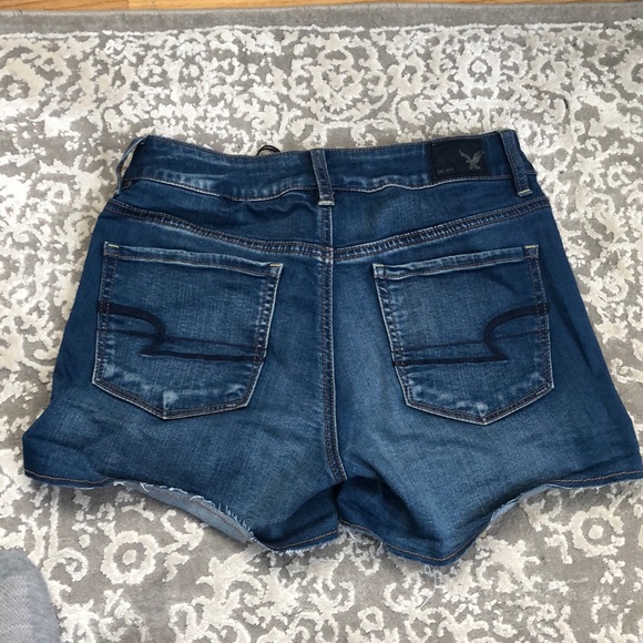 American Eagle Lightwash Jean Shorts - Picture 6 of 6